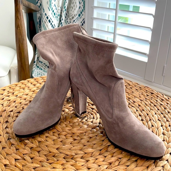Like new Stuart Weitzman Mitten Gray suede bootie! - Picture 3 of 11